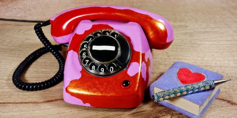 چگونه یک شماره تلفن مطمئن را به Apple ID خود اضافه کنید